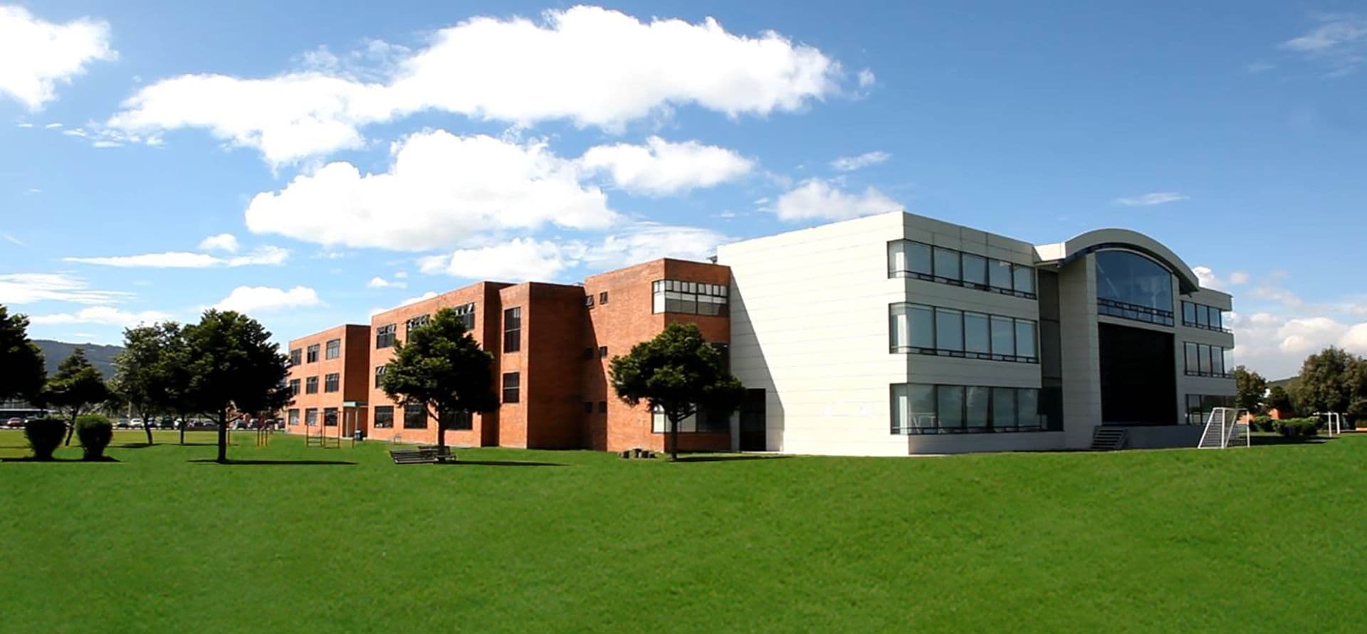 Colegio Colombo Americano CAS - fotografía de galería 2